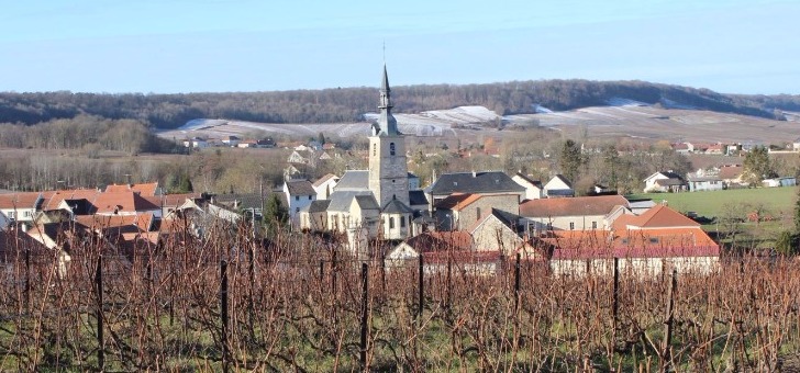 sermiers-son-eglise-et-couronne-de-villages