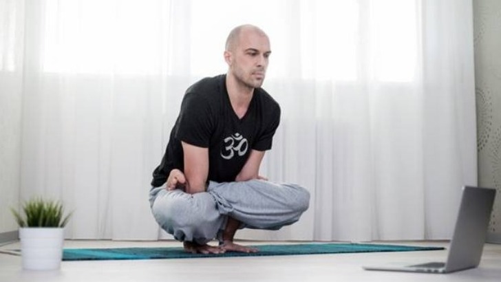 yoga-geneve-sebastien-dupont-pratique-cette-discipline-depuis-20-ans